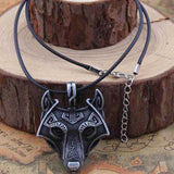 collier loup cuir noir