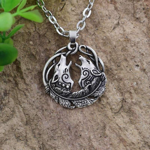 collier loup hurlant