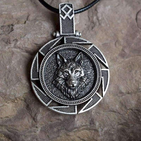 collier loup tete symbolique