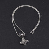 COLLIER LOUP<br> PENDENTIF TÊTE CELTIQUE (ACIER)