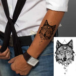motif tatouage loup homme